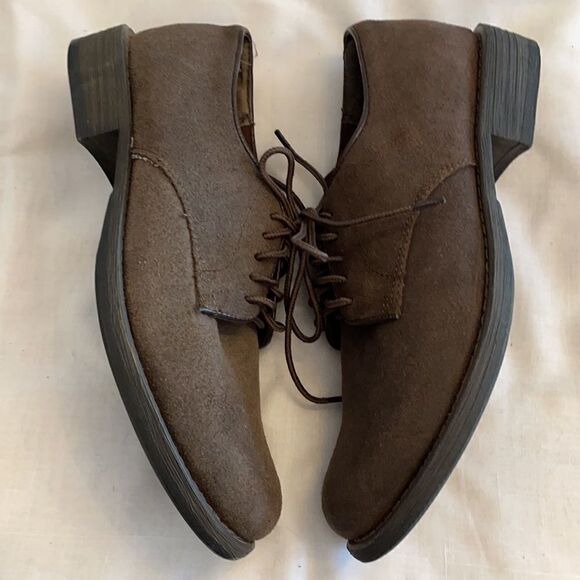 EASTLAND BROWN OILED SUEDE SHOES.  NEW - Picture 3 of 10